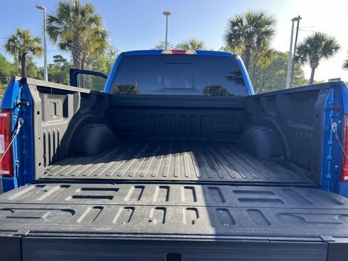 Used 2019 Ford F150 XLT w/ Equipment Group 302A Luxury AWD/4WD image 33
