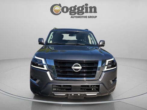 Used 2024 Nissan Armada SL w/ Captain's Chairs Package RWD image 8