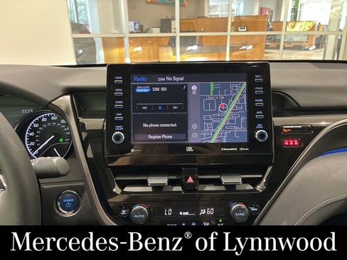Used 2022 Toyota Camry XSE w/ Navigation Upgrade Package FWD image 19