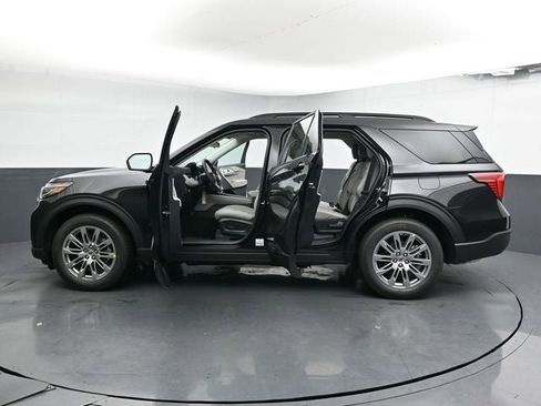 New 2026 Ford Explorer Active w/ Active Comfort Package image 35