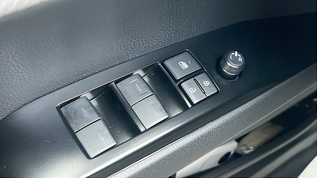 Used 2026 Toyota Camry SE FWD image 19