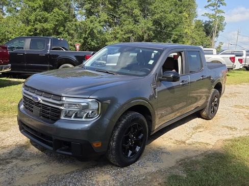Used 2024 Ford Maverick Lariat w/ FX4 Off-Road Package AWD/4WD image 4