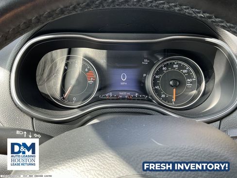 Used 2020 Jeep Cherokee Limited image 10