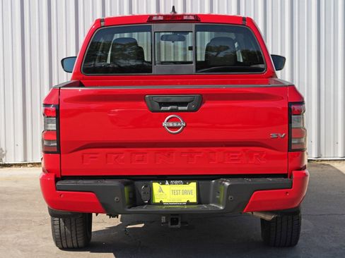 Used 2022 Nissan Frontier SV image 39