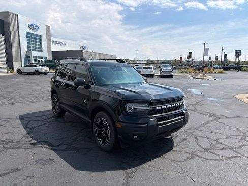 Used 2025 Ford Bronco Sport Outer Banks w/ Outer Banks Tech Package+ AWD/4WD image 1