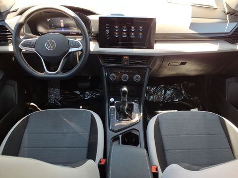 Certified 2025 Volkswagen Taos S FWD image 22