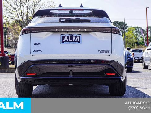 Used 2023 Nissan Ariya AWD/4WD image 12