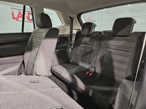 Used 2024 Volkswagen Tiguan S image 37