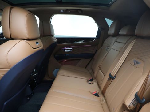 New 2025 Bentley Bentayga image 20