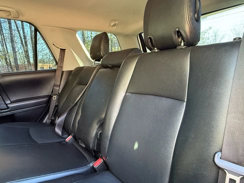 Used 2018 Toyota 4Runner TRD Off-Road image 20