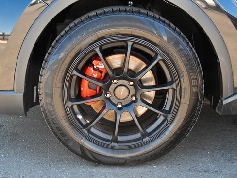 Used 2019 Toyota C-HR LE image 12