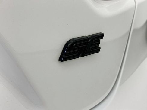 Used 2024 Toyota Corolla SE FWD image 27