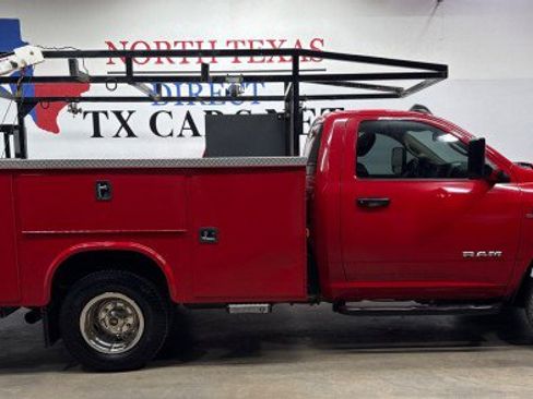 Used 2020 RAM 3500 Tradesman w/ Chrome Appearance Group image 1