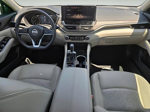 Used 2023 Nissan Altima 2.5 SL AWD/4WD image 16