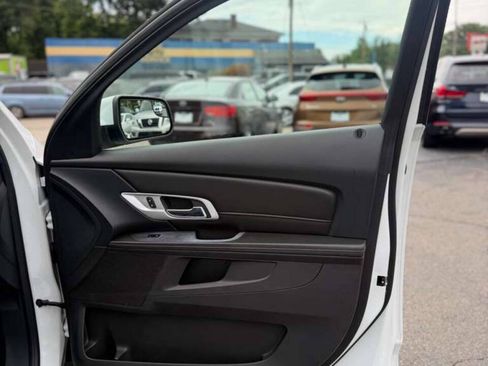 Used 2013 GMC Terrain SLE FWD image 17