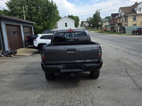 Used 2012 Toyota Tacoma 4x4 Double Cab w/ TRD Off-Road Pkg image 6