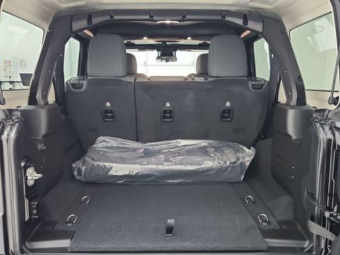New 2025 Jeep Wrangler Sport S image 31