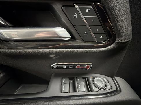 Used 2022 GMC Sierra 1500 AT4 w/ AT4 Premium Package image 23
