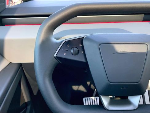 Used 2024 Tesla Cybertruck AWD Crew Cab image 22