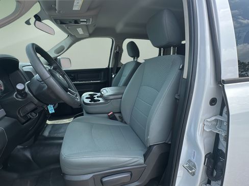 Used 2018 RAM 1500 Tradesman w/ Popular Equipment Group RWD image 17