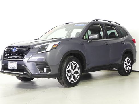 Certified 2023 Subaru Forester Premium AWD/4WD image 2