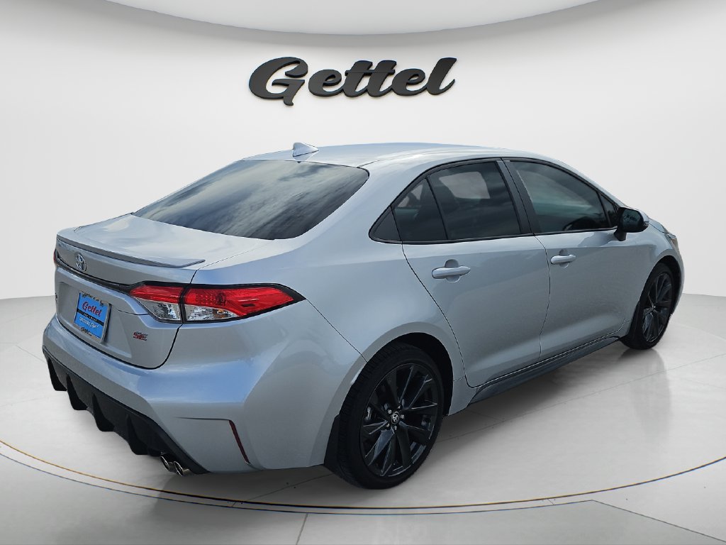 Certified 2025 Toyota Corolla SE FWD image 5