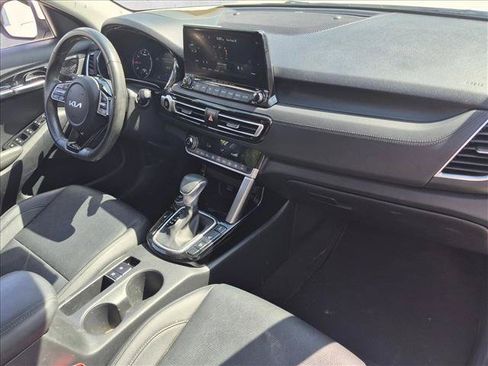Used 2022 Kia Seltos SX w/ Sunroof Package AWD/4WD image 20