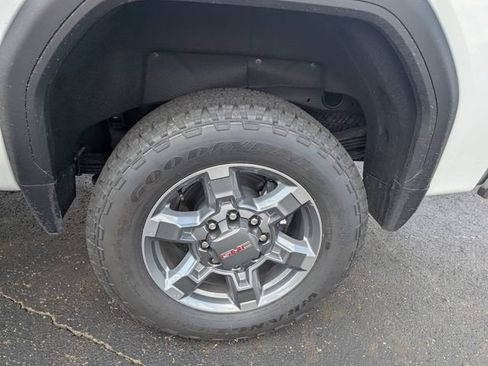New 2026 GMC Sierra 2500 SLT w/ SLT Premium Package AWD/4WD image 26