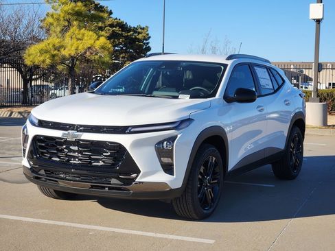 New 2026 Chevrolet Trax ACTIV w/ Driver Confidence Package image 2