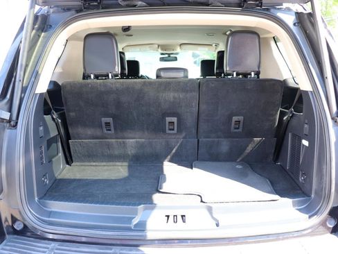 Used 2024 Ford Expedition XLT AWD/4WD image 60