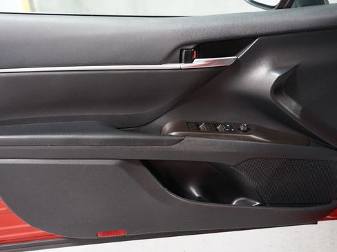 Used 2021 Toyota Camry SE FWD image 27