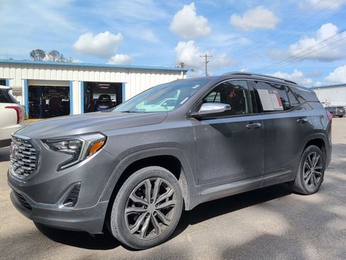 Used 2018 GMC Terrain Denali w/ Advanced Safety Package AWD/4WD image 1