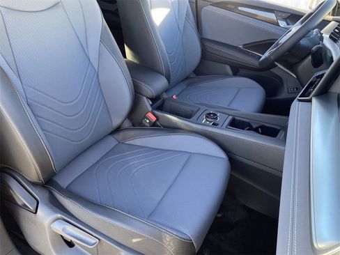 New 2026 Volkswagen Tiguan SE R-Line image 7