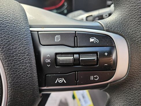 Used 2024 Kia Sportage LX image 25
