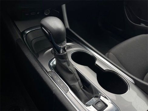 Used 2024 Chevrolet Malibu LT image 18