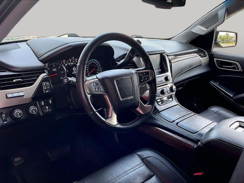 Used 2019 GMC Yukon Denali AWD/4WD image 18