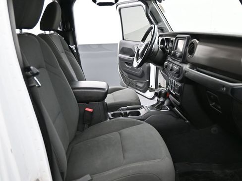 Used 2020 Jeep Gladiator Sport w/ Quick Order Package 24S image 31