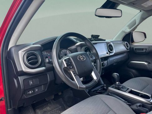Used 2021 Toyota Tacoma SR5 RWD image 22