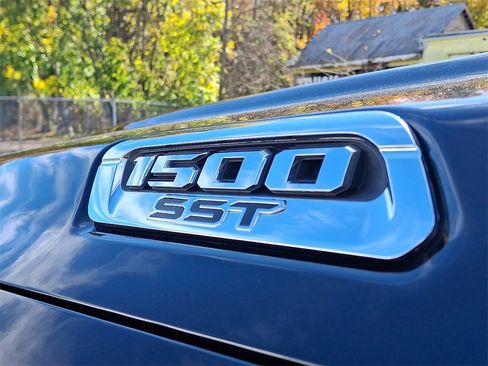 Used 2025 RAM 1500 Big Horn image 30