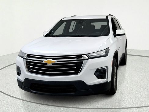 Used 2023 Chevrolet Traverse LT FWD image 8