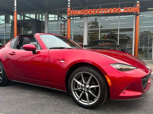 Used 2022 MAZDA MX-5 Miata RF Grand Touring RWD image 15