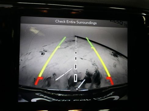 Used 2019 Jeep Grand Cherokee Limited image 27