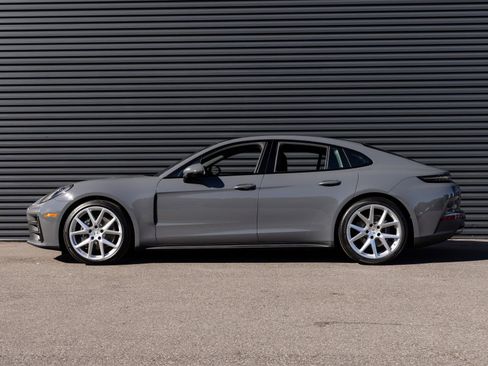 New 2026 Porsche Panamera 4 AWD/4WD image 2