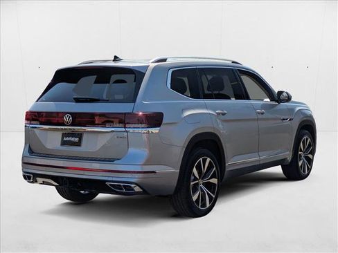 New 2026 Volkswagen Atlas SEL Premium R-Line image 2