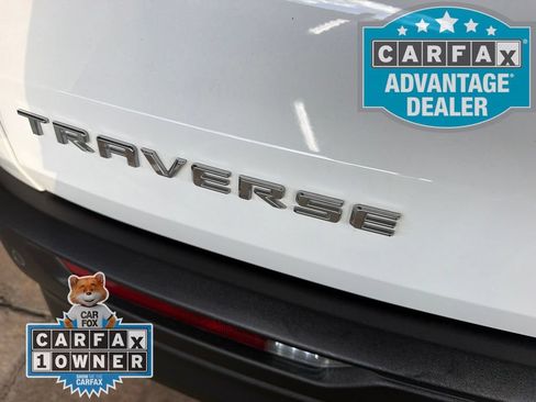 Used 2024 Chevrolet Traverse LS FWD image 10