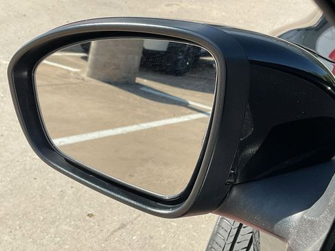 Used 2025 Nissan Sentra S image 11