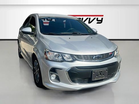Used 2020 Chevrolet Sonic LT w/ Convenience Package FWD image 1