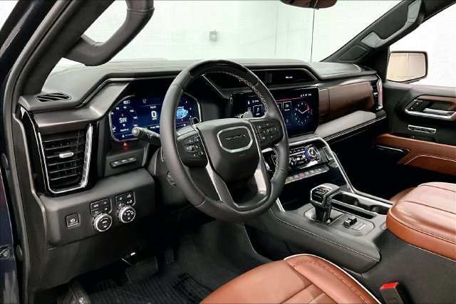 Used 2024 GMC Sierra 1500 Denali Ultimate AWD/4WD image 17