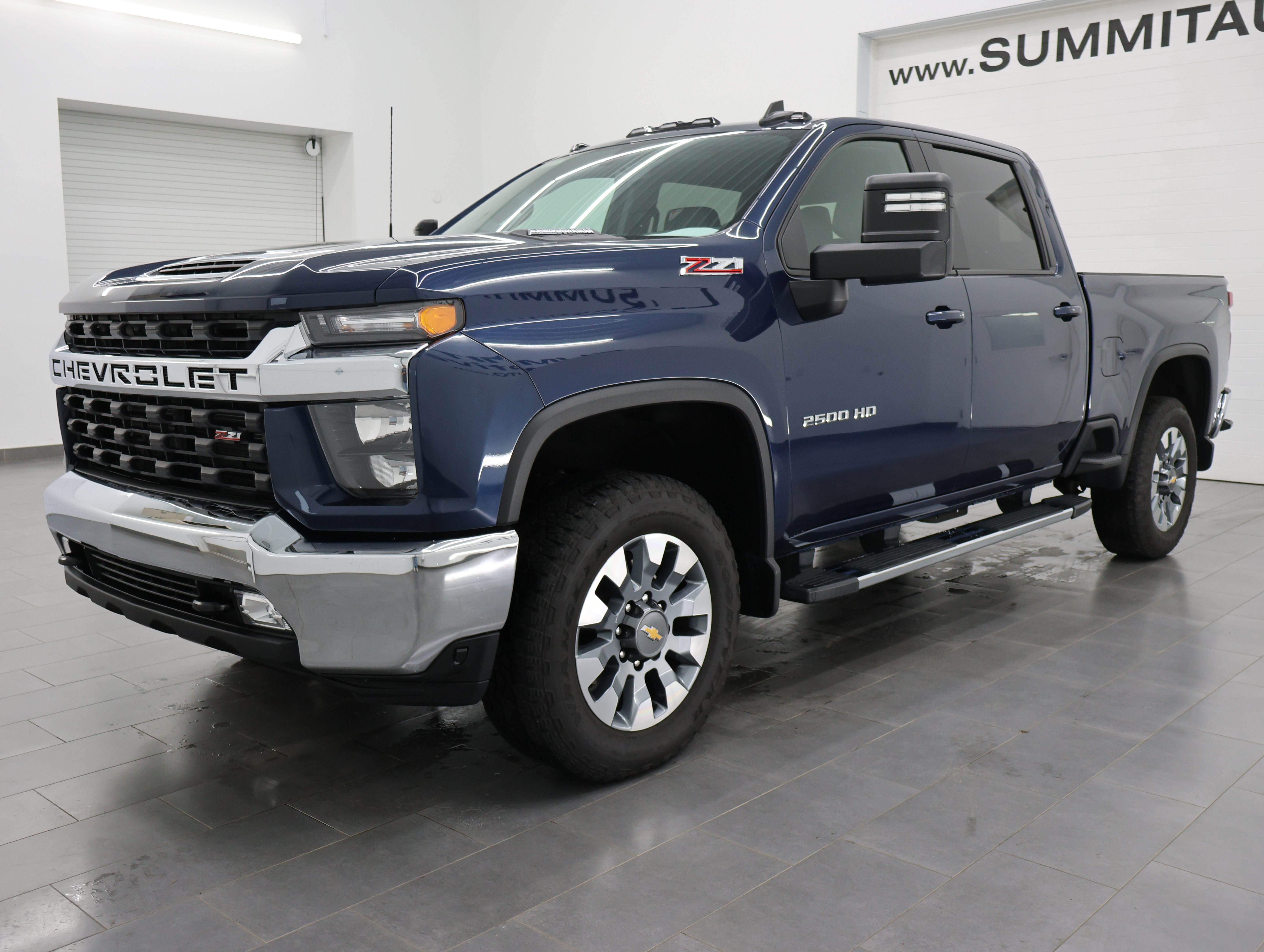 Used 2023 Chevrolet Silverado 2500 LT w/ Convenience Package AWD/4WD image 7
