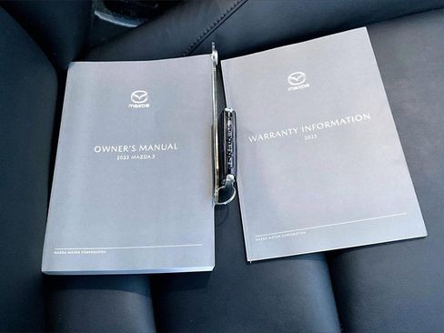 Used 2023 MAZDA MAZDA3 s image 10